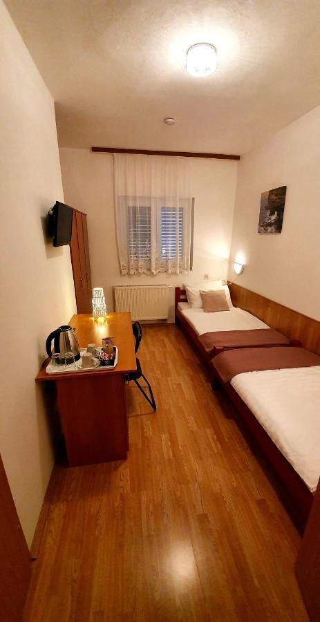 Adriasobe Hotel Vodice Exterior foto