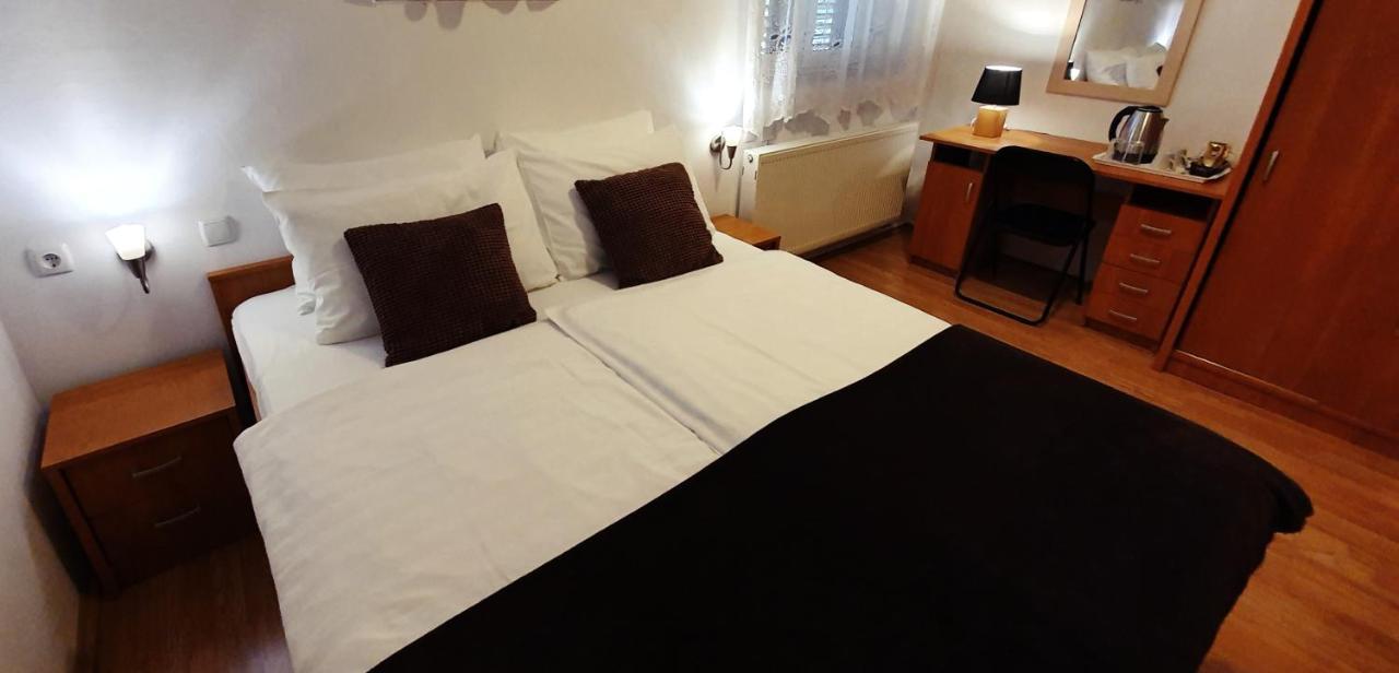 Adriasobe Hotel Vodice Exterior foto