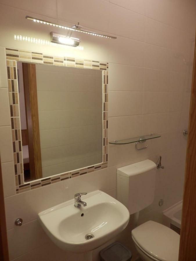 Adriasobe Hotel Vodice Exterior foto